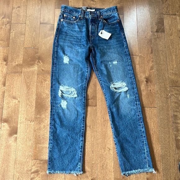 Levi's Denim - NWT Levies Wedgie Straight Distressed Jeans 25x28